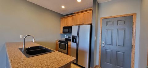 Tiny photo for 220 W Superior St, Duluth, MN 55802 (MLS # 6125564)
