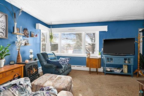 Tiny photo for 601 12th Ave, Two Harbors, MN 55616 (MLS # 6123471)
