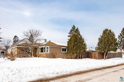 Tiny photo for 601 12th Ave, Two Harbors, MN 55616 (MLS # 6123471)