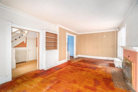 Tiny photo for 2101 E 1st St, Duluth, MN 55812 (MLS # 6122223)