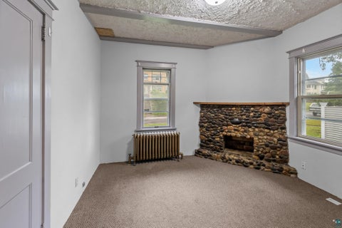 Tiny photo for 1928 E 5th St, Duluth, MN 55812 (MLS # 6127880)