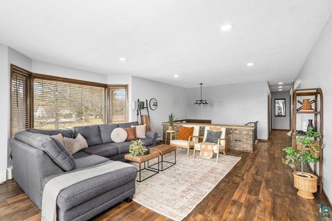 Tiny photo for 2332 Springvale Rd, Duluth, MN 55811 (MLS # 6124893)