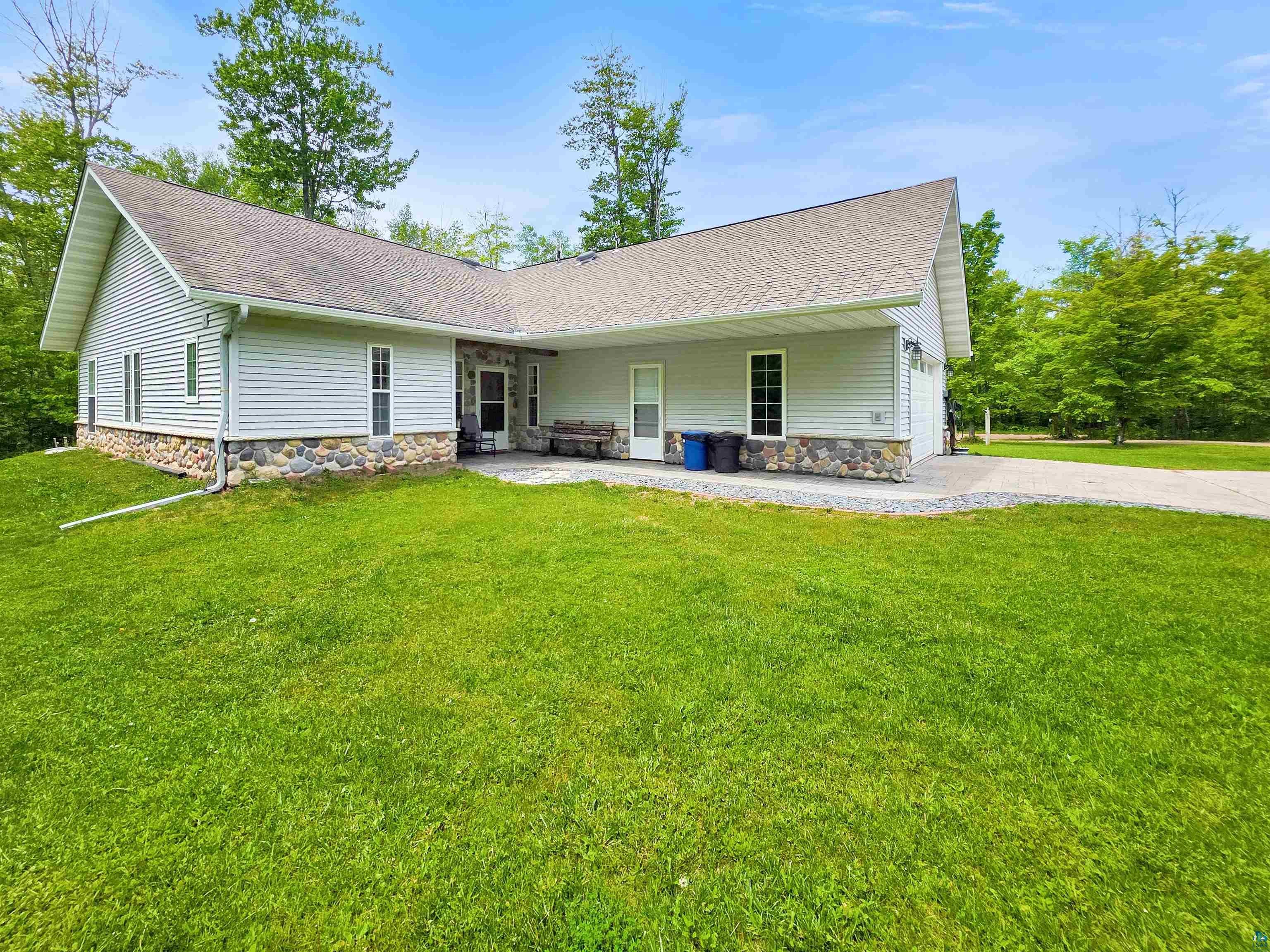 2865 North Shore Rd
