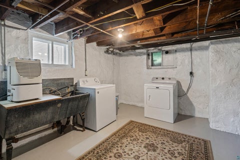 Tiny photo for 1415 E 4th St, Duluth, MN 55805 (MLS # 6128191)