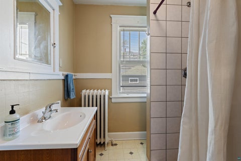 Tiny photo for 1415 E 4th St, Duluth, MN 55805 (MLS # 6128191)