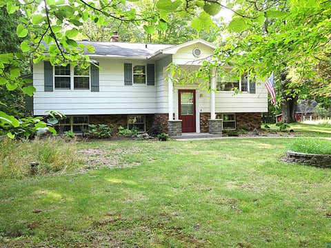 Photo of 6030 Helm Rd, Duluth, MN 55811 (MLS # 6127357)