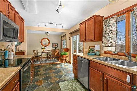 Tiny photo for 616 Maple Bend Dr, Duluth, MN 55811 (MLS # 6124022)