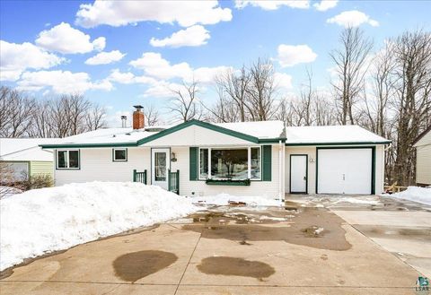 Photo of 616 Maple Bend Dr, Duluth, MN 55811 (MLS # 6124022)