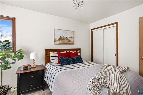 Tiny photo for 616 Maple Bend Dr, Duluth, MN 55811 (MLS # 6124022)