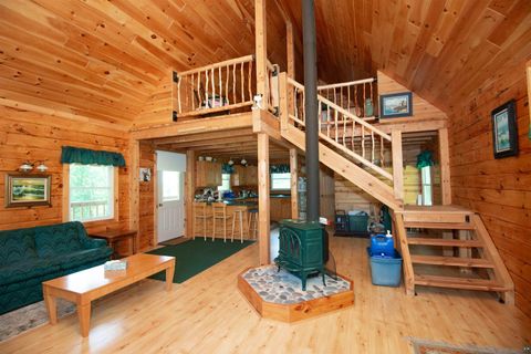 Tiny photo for 1808 Tom Lake Rd, Hovland, MN 55606 (MLS # 6125451)