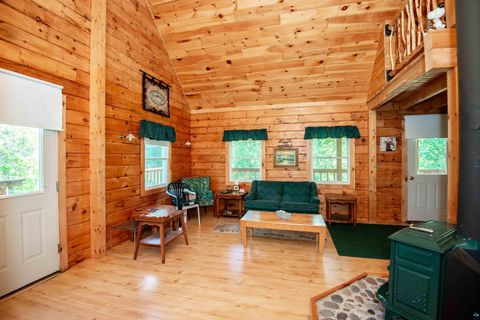 Tiny photo for 1808 Tom Lake Rd, Hovland, MN 55606 (MLS # 6125451)