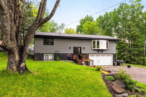 Photo of 2401 W 23rd St, Duluth, MN 55811 (MLS # 6125880)