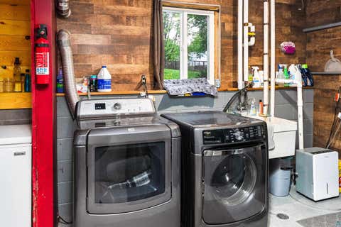 Tiny photo for 2401 W 23rd St, Duluth, MN 55811 (MLS # 6125880)