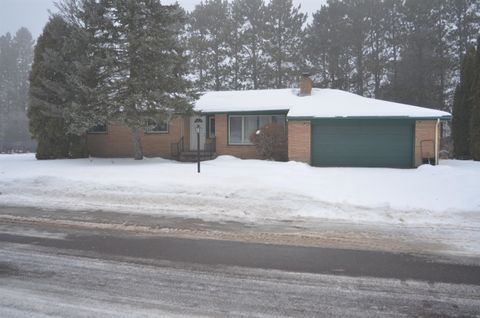 Photo of 701 Slate St, Cloquet, MN 55720 (MLS # 6123305)