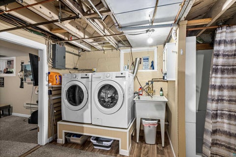 Tiny photo for 202 St. Paul Ave, Duluth, MN 55803 (MLS # 6127987)