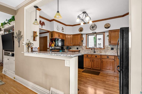 Tiny photo for 202 St. Paul Ave, Duluth, MN 55803 (MLS # 6127987)