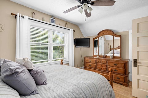 Tiny photo for 202 St. Paul Ave, Duluth, MN 55803 (MLS # 6127987)