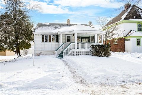 Tiny photo for 210 W Kent Rd, Duluth, MN 55812 (MLS # 6123410)