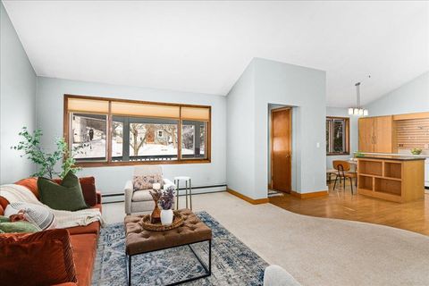 Tiny photo for 210 W Kent Rd, Duluth, MN 55812 (MLS # 6123410)