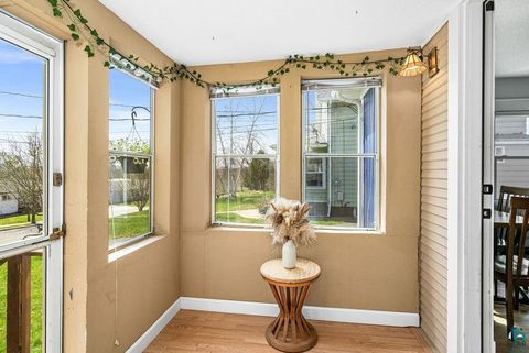 Tiny photo for 219 E Anoka St, Duluth, MN 55803 (MLS # 6125178)