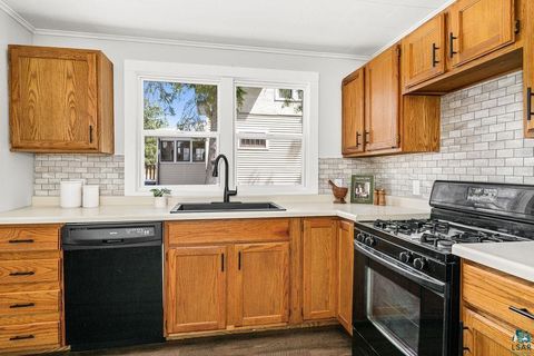 Tiny photo for 219 E Anoka St, Duluth, MN 55803 (MLS # 6125178)