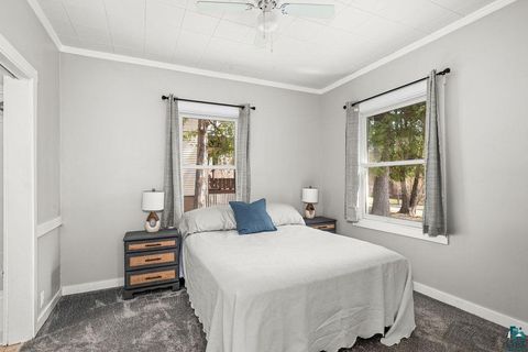 Tiny photo for 219 E Anoka St, Duluth, MN 55803 (MLS # 6125178)