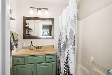 Tiny photo for 219 E Anoka St, Duluth, MN 55803 (MLS # 6125178)
