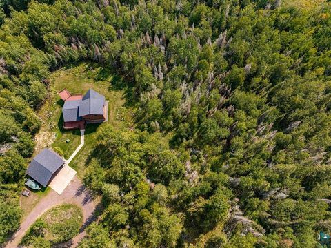 Tiny photo for 960 Deerview Ln, Two Harbors, MN 55616 (MLS # 6123792)