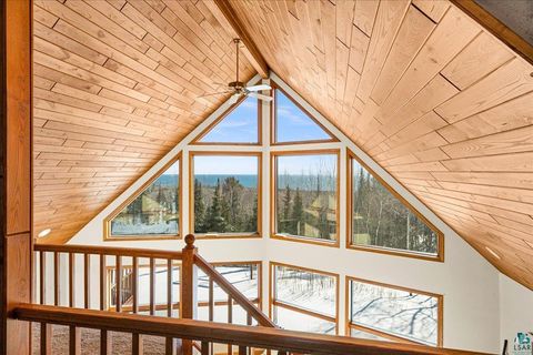 Tiny photo for 960 Deerview Ln, Two Harbors, MN 55616 (MLS # 6123792)