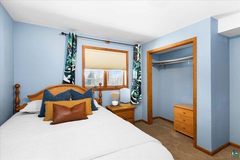 Tiny photo for 960 Deerview Ln, Two Harbors, MN 55616 (MLS # 6123792)