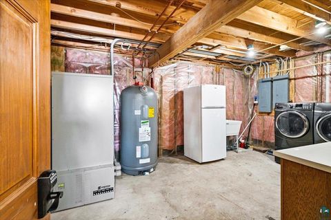 Tiny photo for 960 Deerview Ln, Two Harbors, MN 55616 (MLS # 6123792)