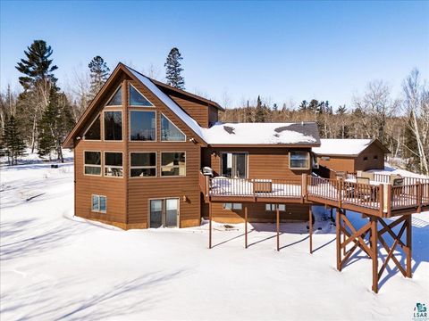 Photo of 960 Deerview Ln, Two Harbors, MN 55616 (MLS # 6123792)
