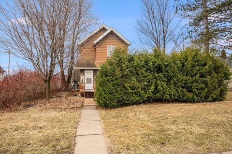 Tiny photo for 8 4th St, Proctor, MN 55810 (MLS # 6123599)