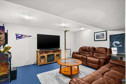 Tiny photo for 2412 Chambersburg Ave, Duluth, MN 55811 (MLS # 6127083)