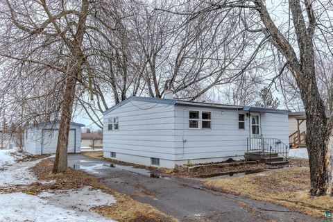 Tiny photo for 23 Bell Cr Cir, Silver Bay, MN 55614 (MLS # 6124558)
