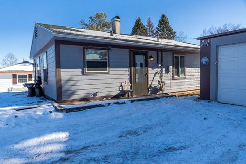 Tiny photo for 39 Edison Blvd, Silver Bay, MN 55614 (MLS # 6123582)