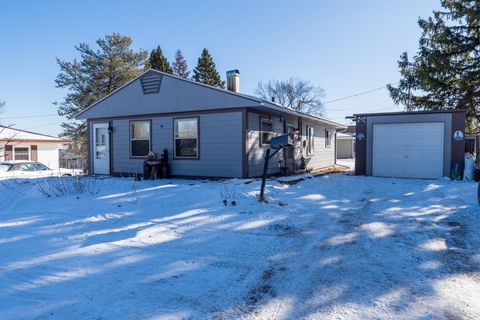 Photo of 39 Edison Blvd, Silver Bay, MN 55614 (MLS # 6123582)