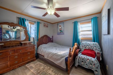 Tiny photo for 39 Edison Blvd, Silver Bay, MN 55614 (MLS # 6123582)