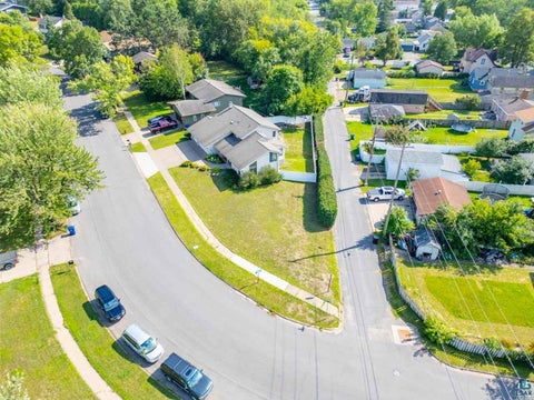 Tiny photo for 114 Highland Dr, Hibbing, MN 55746 (MLS # 6127560)
