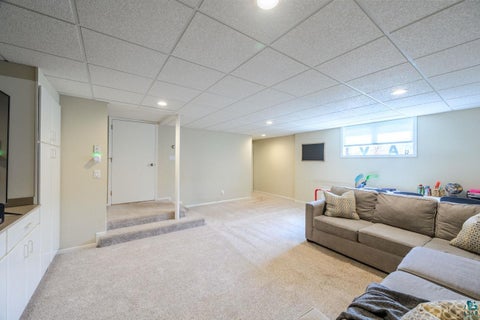 Tiny photo for 114 Highland Dr, Hibbing, MN 55746 (MLS # 6127560)