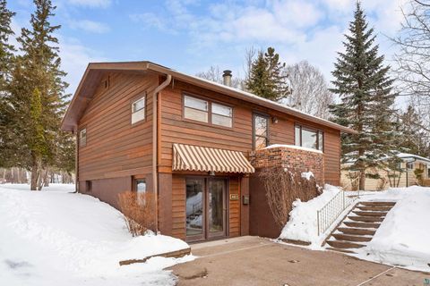 Photo of 4803 Crosley Ave, Duluth, MN 55804 (MLS # 6124111)