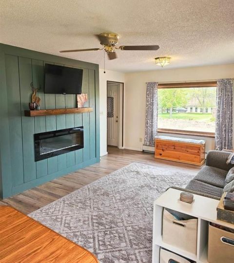 Tiny photo for 528 5th Ave, Two Harbors, MN 55616 (MLS # 6123259)