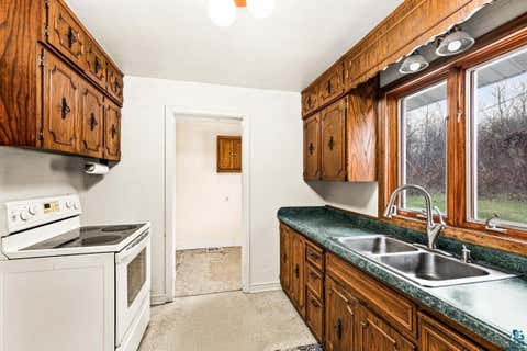 Tiny photo for 3915 Chambersburg Ave, Duluth, MN 55811 (MLS # 6127256)