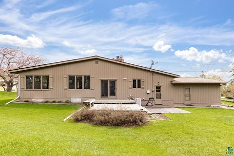 Tiny photo for 529 Valley Dr, Duluth, MN 55804 (MLS # 6125445)