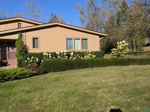 Tiny photo for 529 Valley Dr, Duluth, MN 55804 (MLS # 6125445)