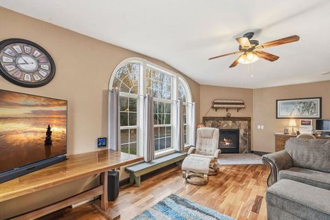 Tiny photo for 5251 Grabert Rd, Duluth, MN 55803 (MLS # 6122551)