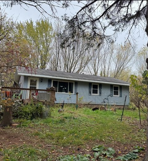 Photo of 197 Mitzner Rd, Esko, MN 55733 (MLS # 6122570)