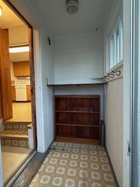 Tiny photo for 330 N 46th Ave W, Duluth, MN 55807 (MLS # 6122790)