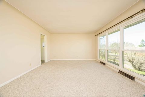 Tiny photo for 3714 Woodland Ave, Duluth, MN 55803 (MLS # 6124949)