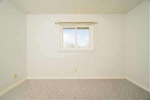 Tiny photo for 3714 Woodland Ave, Duluth, MN 55803 (MLS # 6124949)